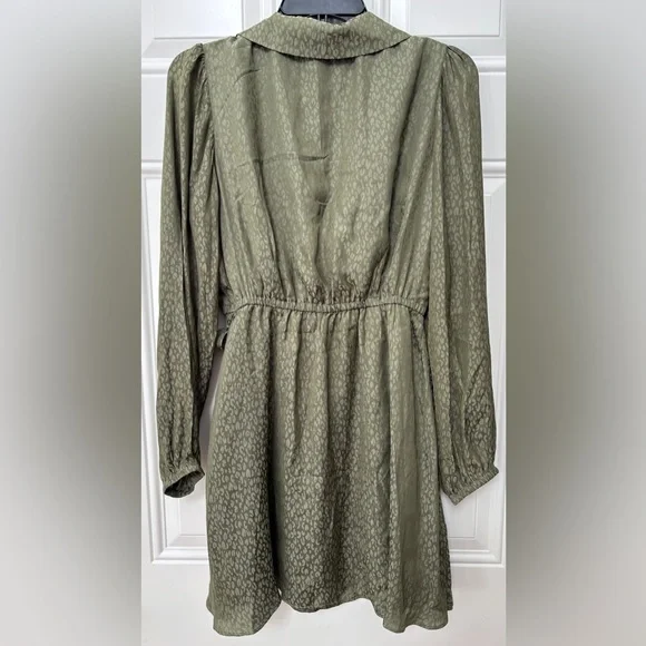 NWOT Steve Madden Mini Dress Size S Olive Green Subtle Leopard Print Faux Wrap - Picture 2 of 8